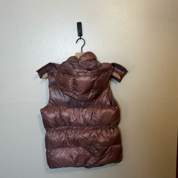 Athleta Lofty Down Vest In Dogwood Mauve - Picture 3 of 5
